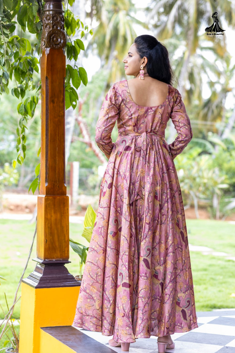 Regal Kalamkari