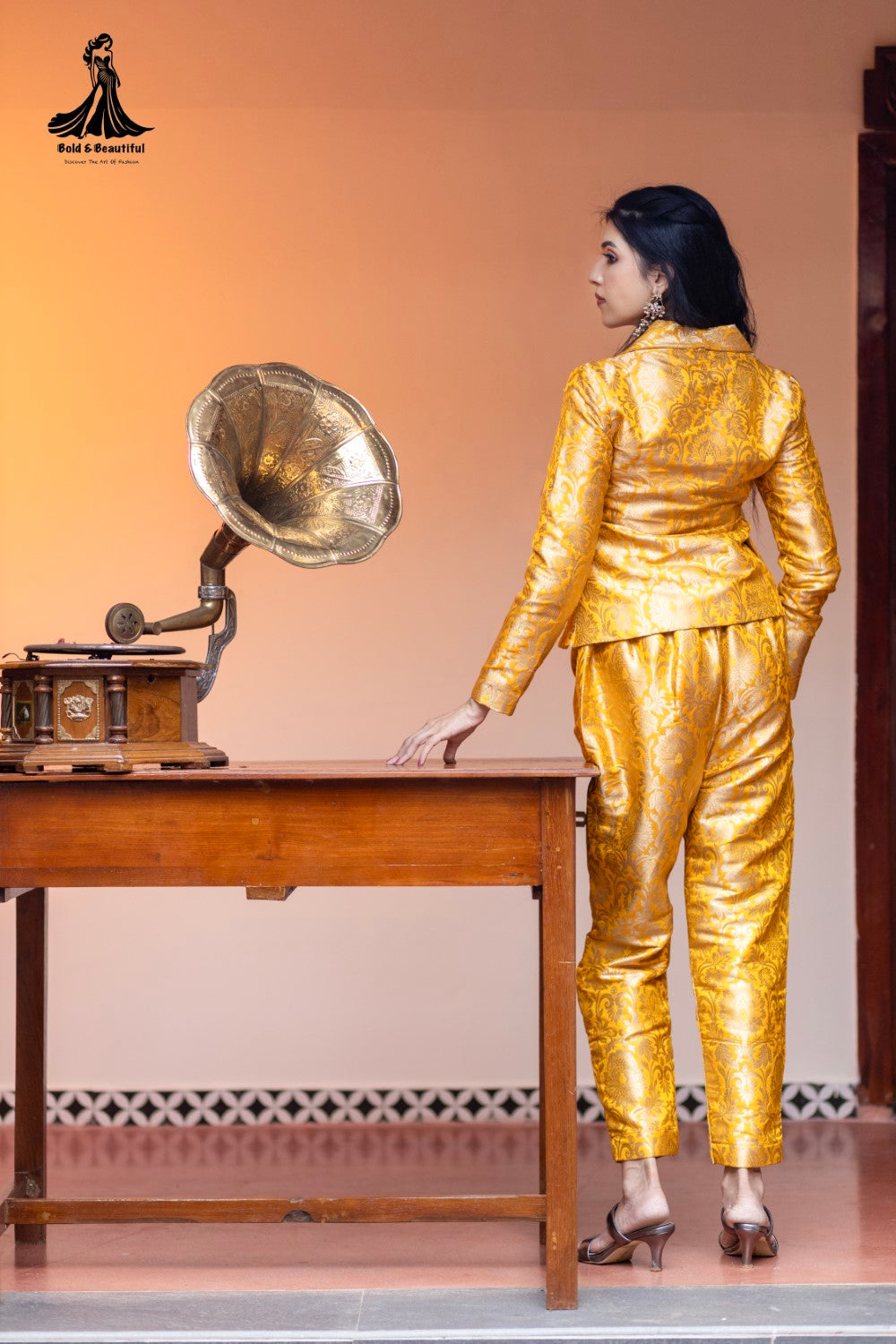 Golden Shadow Blazer Suit